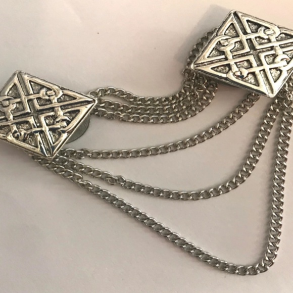 silver celtic cloak clasp - Picture 1 of 6